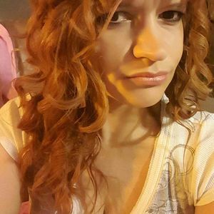 Meet your Posher, Carrie